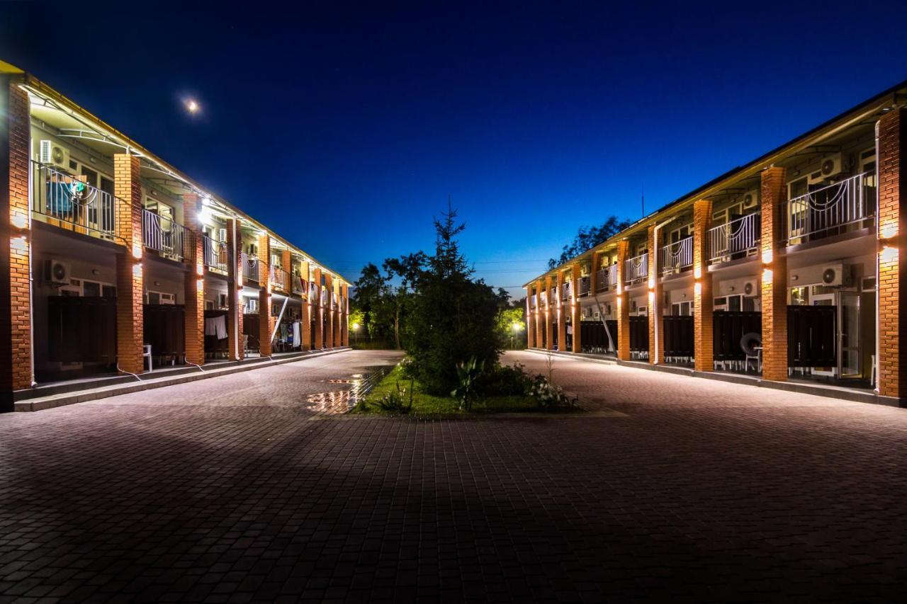 База Отдыха Причал Lazurne Exterior photo